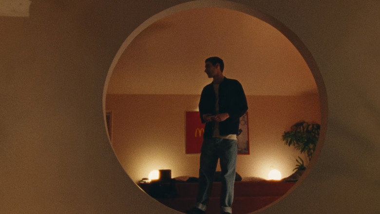 кадр из фильма Прилипала