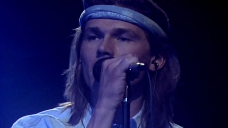 кадр из фильма a-ha | Headlines and Deadlines