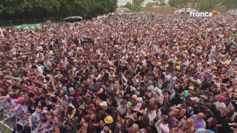 кадр из фильма BEN plg en concert au Main Square Festival 2025