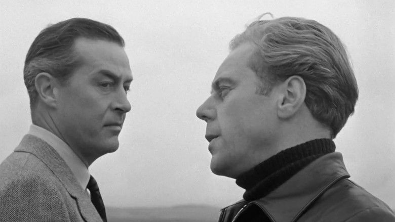 кадр из фильма Circle of Danger