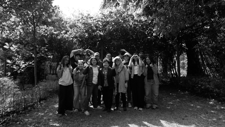 кадр из фильма หรรษาอาลัย