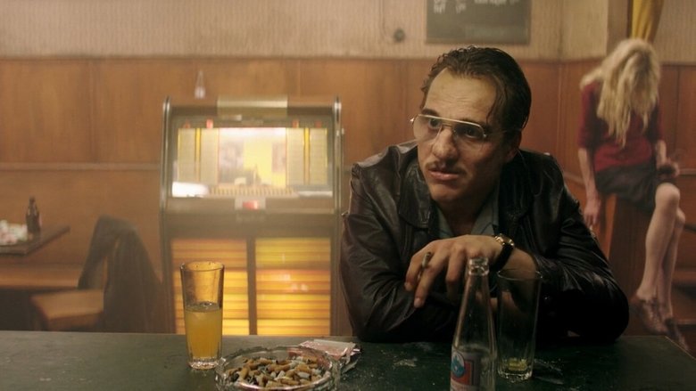 кадр из фильма Золотая перчатка