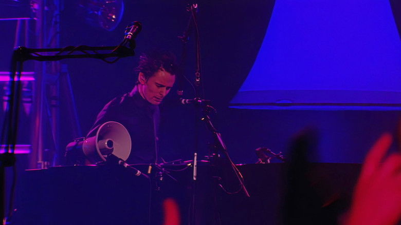 кадр из фильма Muse: Hullabaloo - Live At Le Zenith - Paris