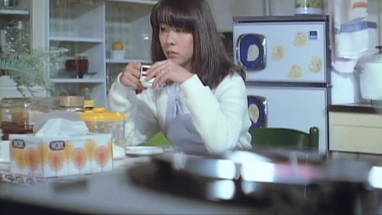 кадр из фильма 団地妻を縛る