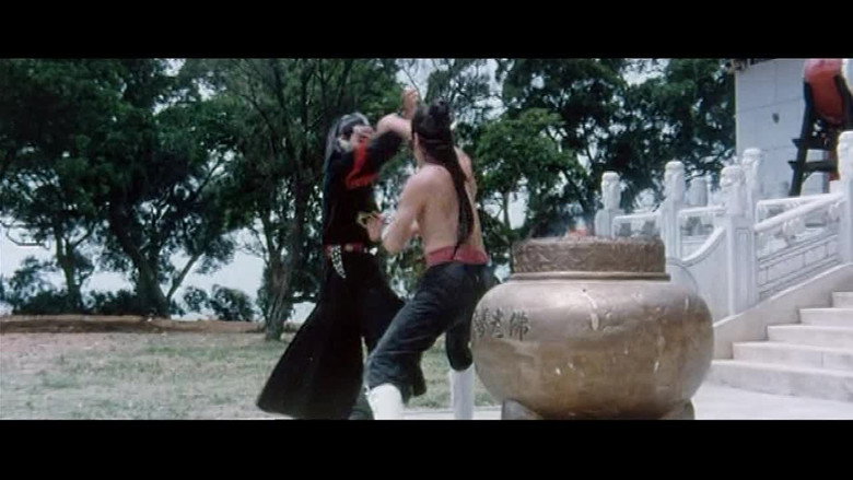 кадр из фильма 達摩密宗血神飄