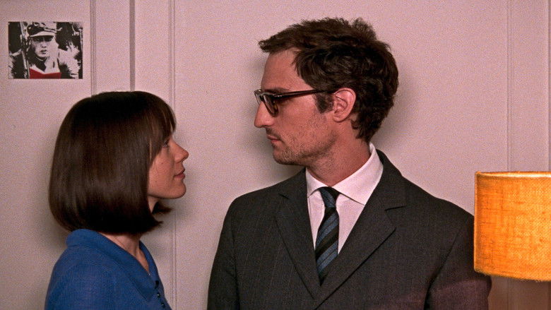 кадр из фильма Молодой Годар