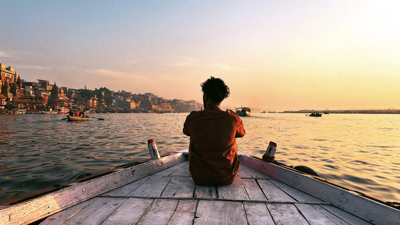 кадр из фильма Manikarnika