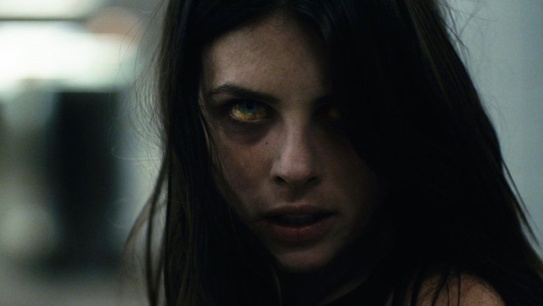 кадр из фильма Выпусти её