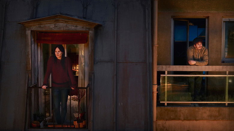 кадр из фильма Он и она