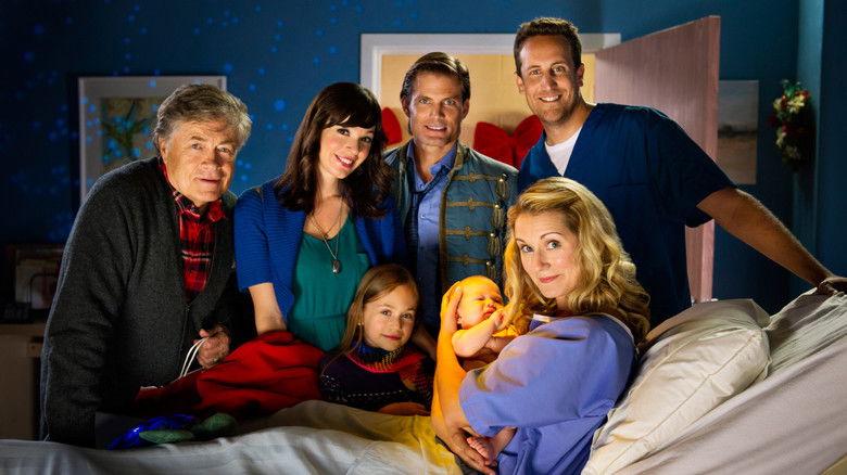 кадр из фильма Baby's First Christmas