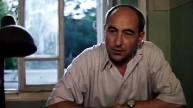 кадр из фильма Под маской «Чёрной кошки»