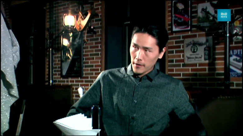 кадр из фильма Чи итгэхгүй л дээ