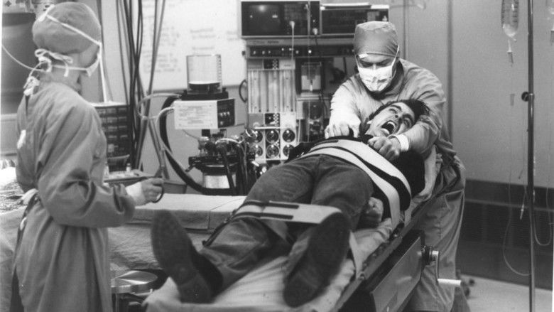 кадр из фильма Расчлененное тело