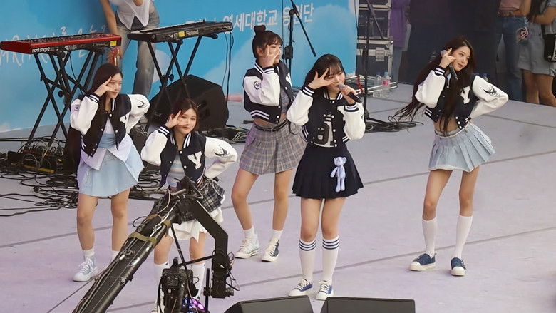 кадр из фильма IVE - 'AKARAKA' Yonsei University 2023