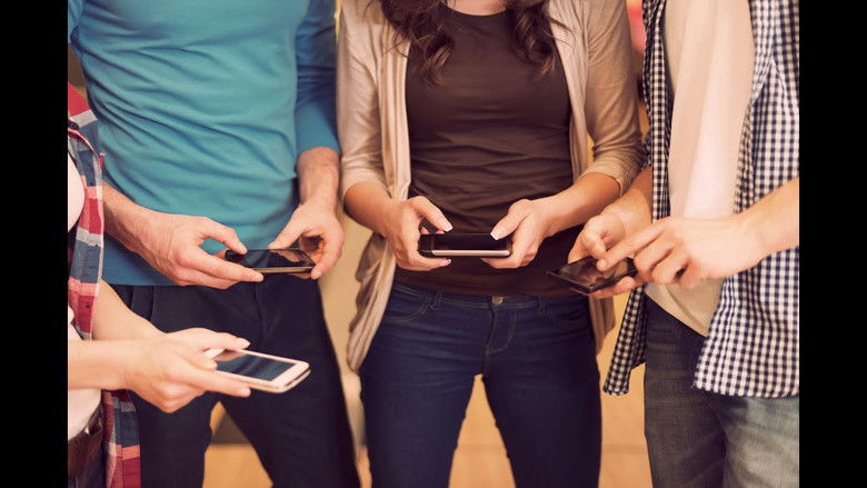 кадр из фильма The Secret World of Tinder