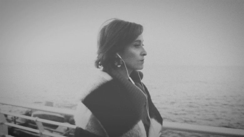 кадр из фильма Sunday