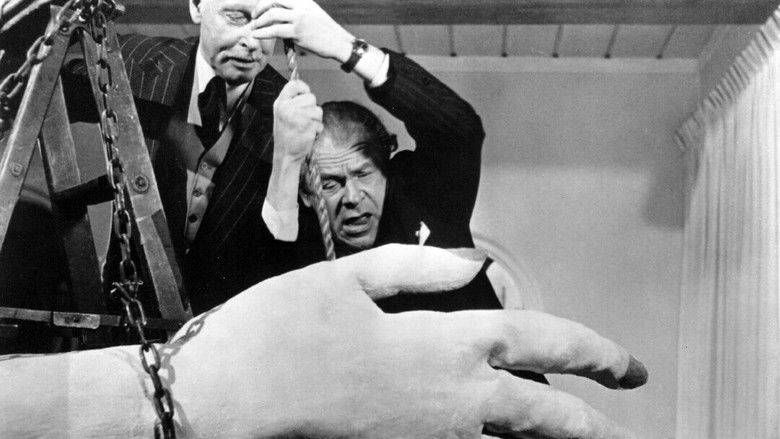 кадр из фильма The Whip Hand