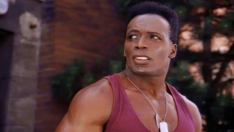 кадр из фильма Снова в бой