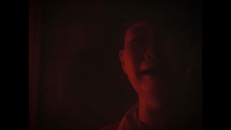 кадр из фильма Staycation