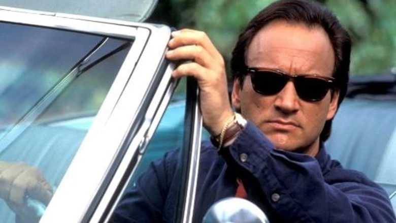 кадр из фильма Кровавый след