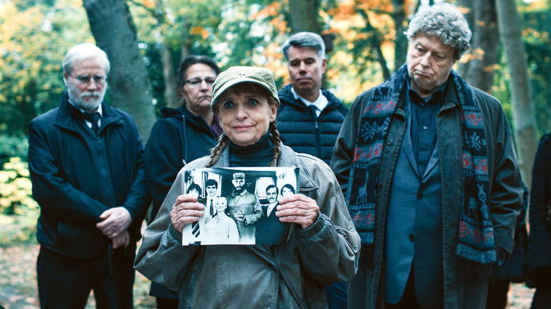 кадр из фильма Старики-разведчики 2