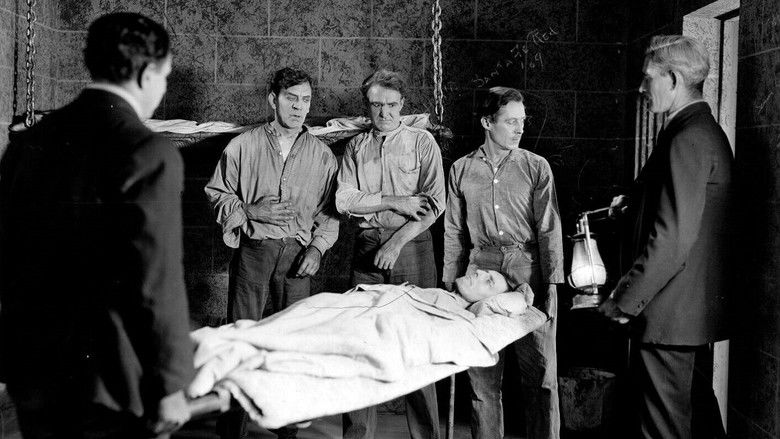 кадр из фильма The Face on the Barroom Floor