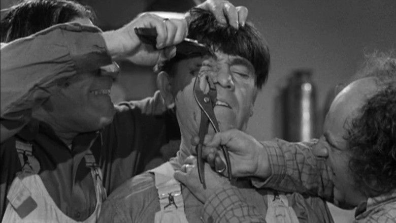 кадр из фильма A Snitch in Time