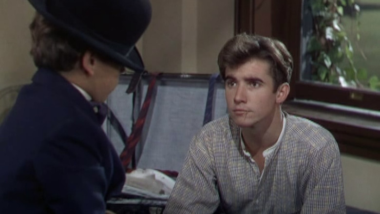 кадр из фильма The Happy Years