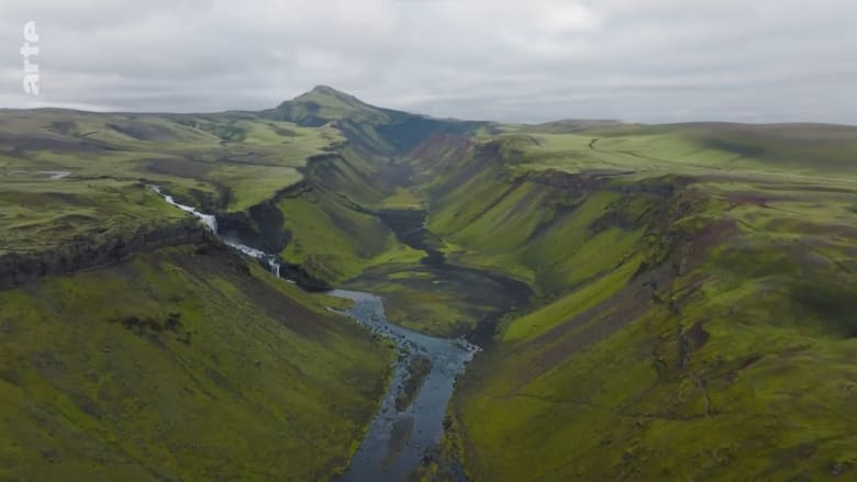 кадр из фильма Islande, la quête des origines