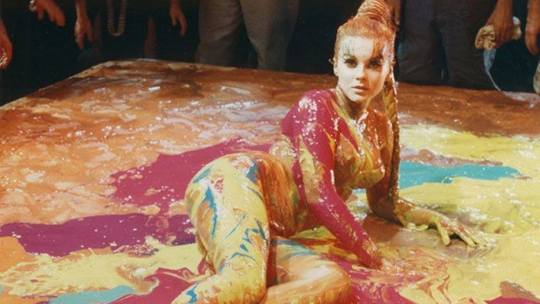 кадр из фильма The Swinger