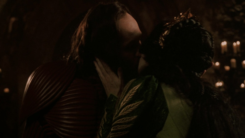 кадр из фильма Дракула