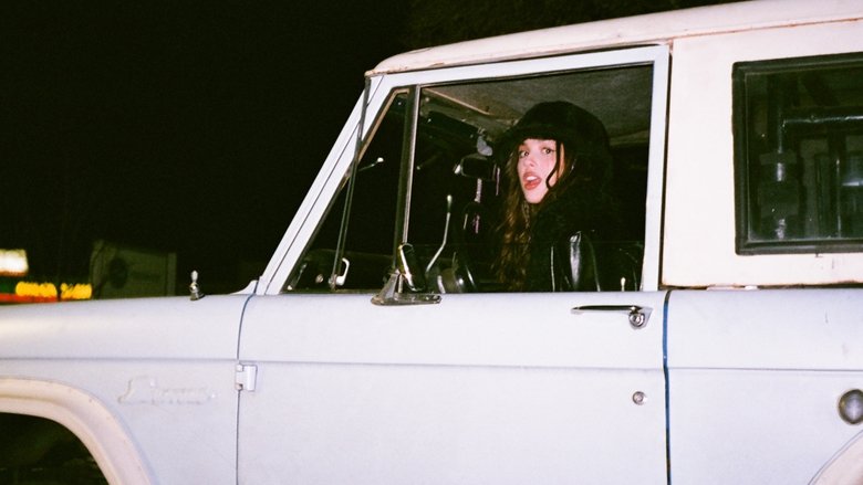 кадр из фильма OLIVIA RODRIGO: driving home 2 u (a SOUR film)