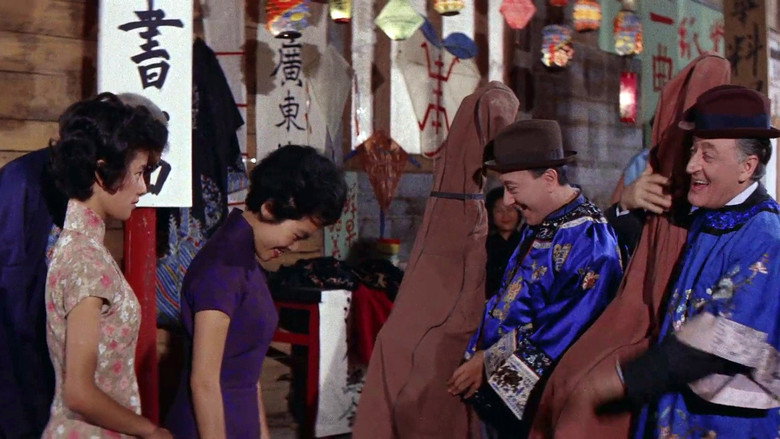 кадр из фильма Totò di notte n. 1