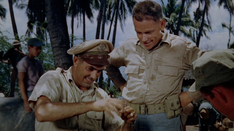 кадр из фильма American Guerrilla in the Philippines