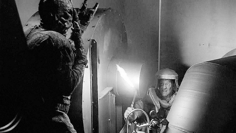 кадр из фильма Оно! Ужас из космоса