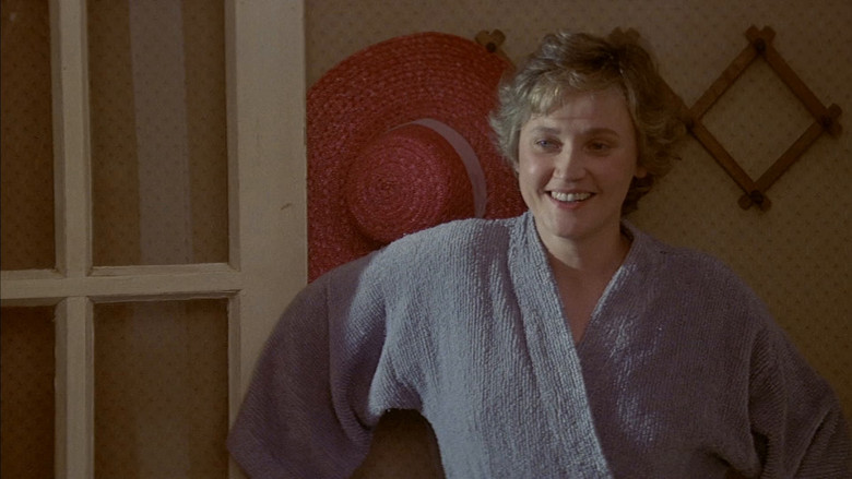 кадр из фильма Год Дракона