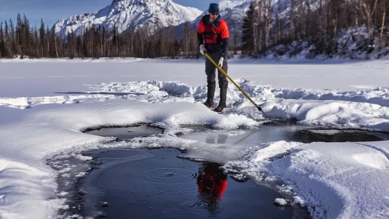 кадр из фильма Les gouffres béants de l'Arctique