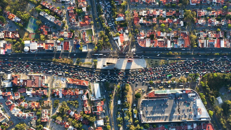 кадр из фильма Megalópolis