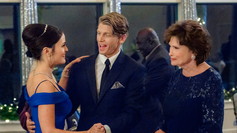 кадр из фильма Домой на Рождество