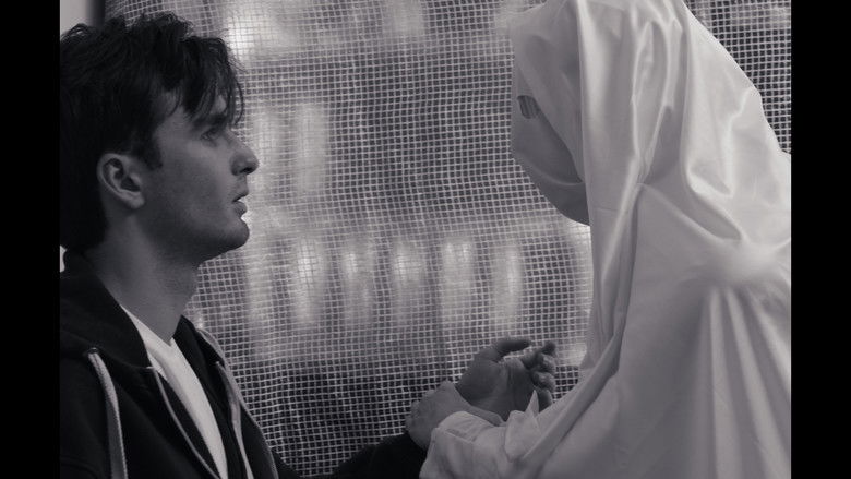 кадр из фильма Apparition