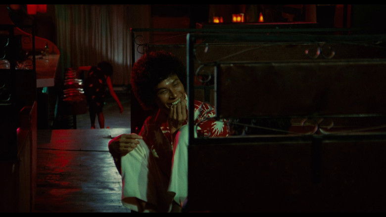 кадр из фильма Зверю дОлжно умереть