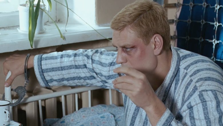 кадр из фильма Каникулы строгого режима