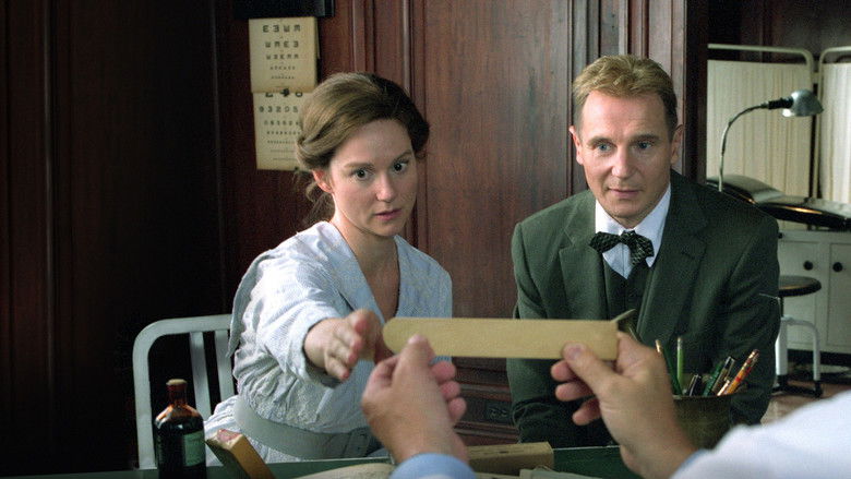 кадр из фильма Доктор Кинси