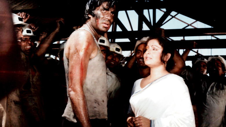 кадр из фильма Черный камень