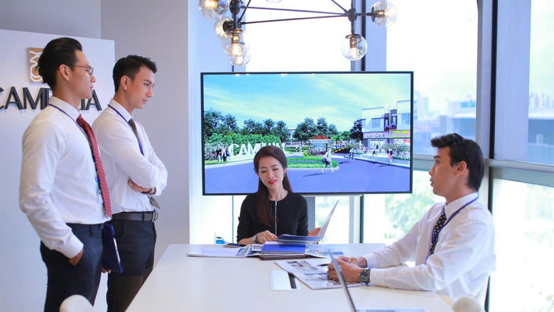 кадр из фильма Có Căn Nhà Nằm Nghe Nắng Mưa