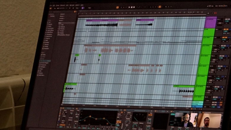 кадр из фильма NADA