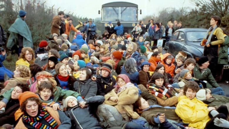 кадр из фильма Des femmes face aux missiles