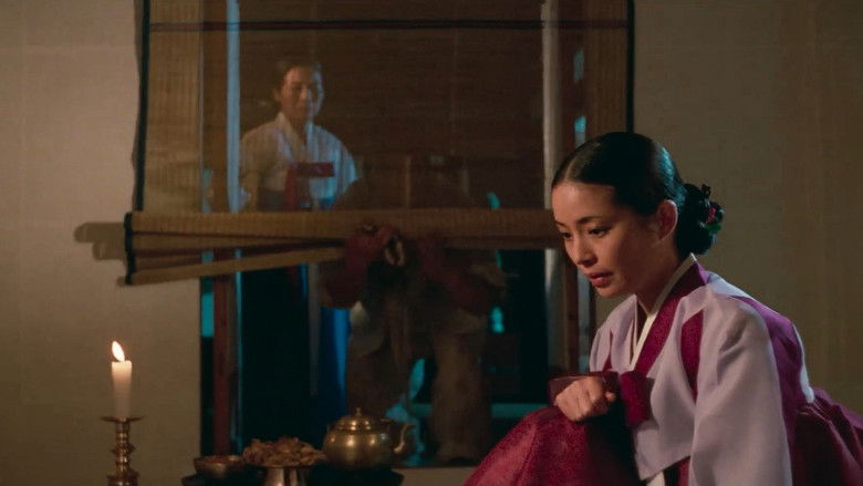 кадр из фильма 여인잔혹사 물레야 물레야