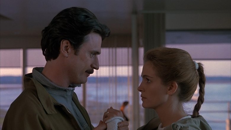 кадр из фильма В постели с врагом