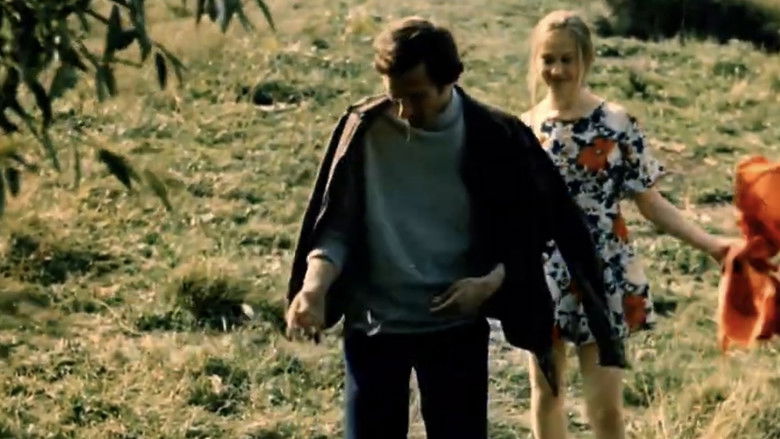 кадр из фильма Чужие письма